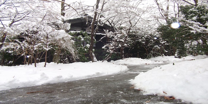 雪のわいたの湯入口(露天2・内湯1) 雪のわいたの湯(露天2・内湯1)